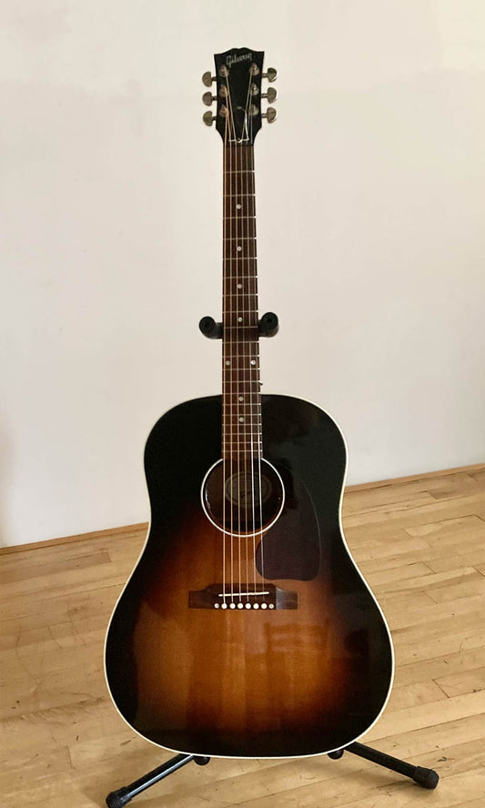 Gibson J-45 Standard 2019