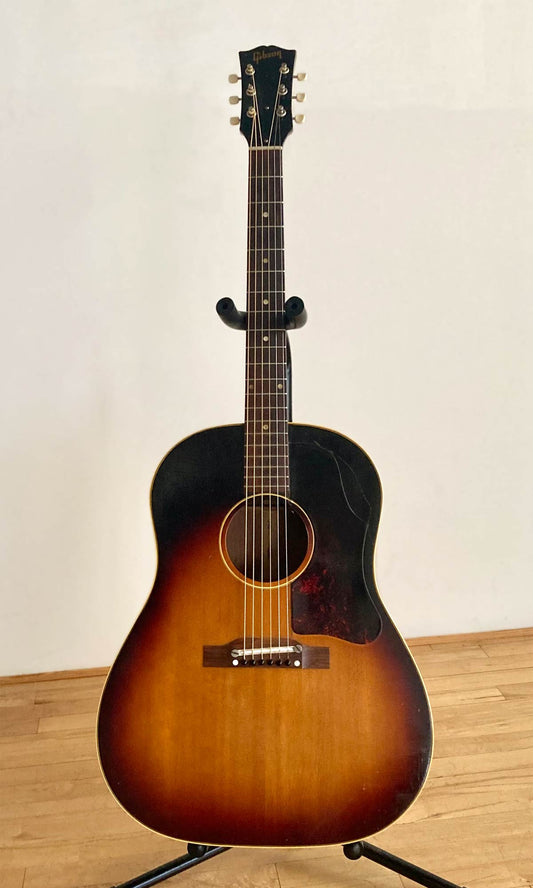 Gibson J-45 1958